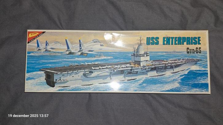 Uss Enterprise cvn-65 model kit, Hobby en Vrije tijd, Modelbouw | Boten en Schepen, Zo goed als nieuw, 1:200 of kleiner, Overige merken