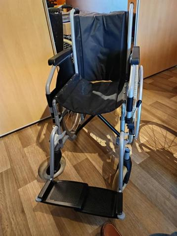 CHAISE ROULANTE PLIABLE beschikbaar voor biedingen