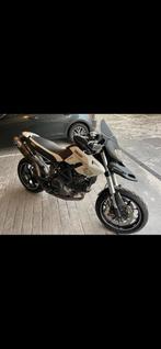 Ducati Hypermotard 796, Naked bike, Particulier, 2 cylindres, Plus de 35 kW