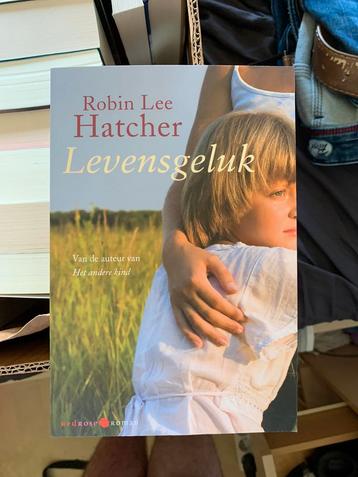 Robin Lee Hatcher - Levensgeluk beschikbaar voor biedingen