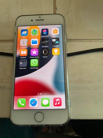 iphone 7 wit 32 gb goede batterij werkt alleen op i cloud beschikbaar voor biedingen