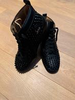 Louboutin sneakers zwart leder met spikes, Ophalen, Christian louboutin, Zwart, Zo goed als nieuw