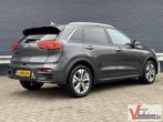 Kia Niro e-Niro DynamicPlusLine 64 kWh € 10.900 NETTO | Pano, Auto's, Kia, Automaat, 64 kWh, SUV of Terreinwagen, Zilver of Grijs