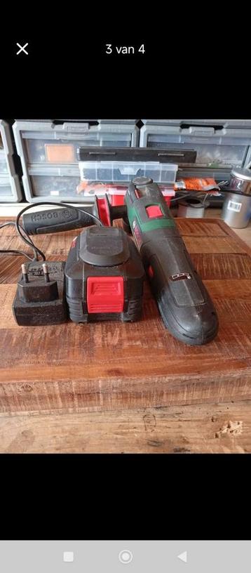 Bosch multi tool incl batterij en lader  beschikbaar voor biedingen