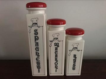 Vintage retro set bewaarpotten spaghetti macaroni rijst beschikbaar voor biedingen