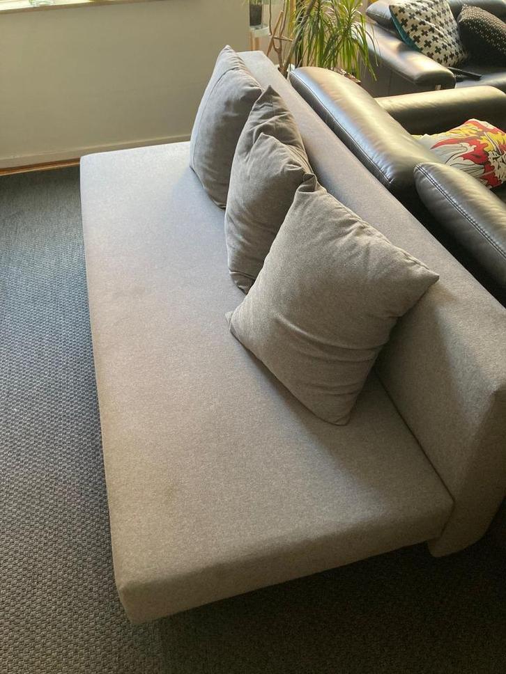 Voordelige IKEA slaapbank ALVDALEN in grjis, Huis en Inrichting, Zetels | Zetels en Chaises Longues, Gebruikt, Driepersoons, 150 tot 200 cm