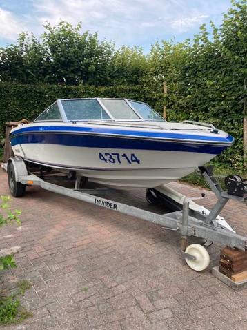 Speedboot Invader - in nieuwstaat beschikbaar voor biedingen