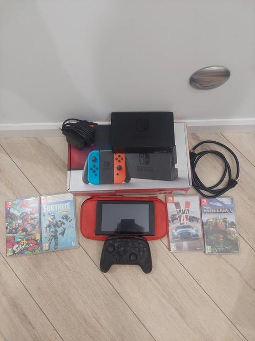 Nintendo switch-console met 4 games, een controller, de stan, Games en Spelcomputers, Spelcomputers | Nintendo Switch, Zo goed als nieuw