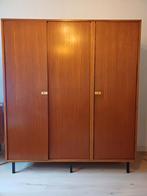 Armoire vintage, Enlèvement