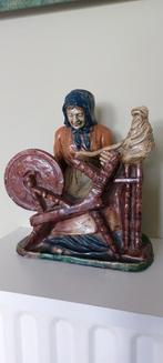 Vlaams aardewerk groot beeld spinster (Laigneil?) 23cm, Antiek en Kunst, Ophalen of Verzenden