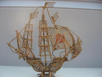 Caravelle Christophe Colomb en cuivre très fin et ciselé. beschikbaar voor biedingen