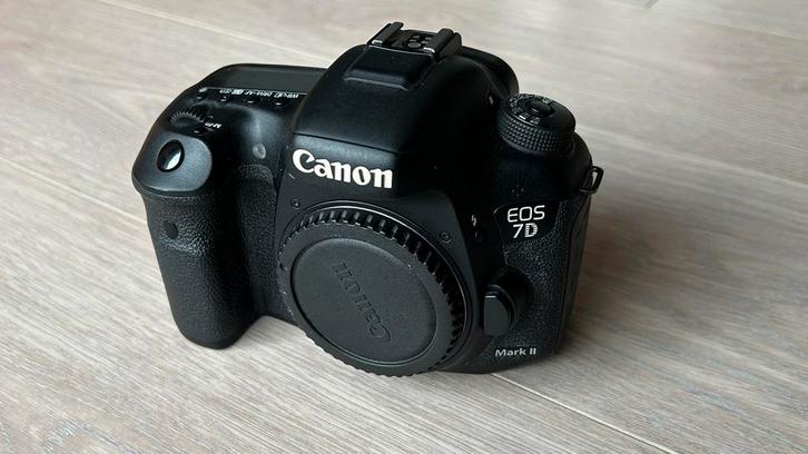 Canon 7D Mark II + 50mm lens, Audio, Tv en Foto, Fotocamera's Digitaal, Zo goed als nieuw, Canon, Ophalen