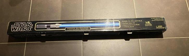 Master replicas anakin Skywalker episode 2 lightsaber, Verzamelen, Star Wars, Gebruikt, Ophalen of Verzenden
