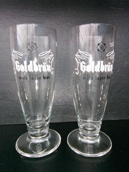 Deux anciens verres flutes GOLDBRAU MALZ LAGER BIER de la B, Collections, Marques de bière, Comme neuf, Verre ou Verres, Autres marques