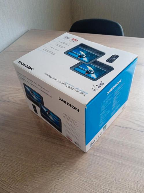 Medion : draagbare dvd speler met twee displays (voor auto), Audio, Tv en Foto, DVD spelers, Zo goed als nieuw, Dvd-speler, Overige merken