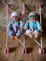 Jumeaux dans leur buggy, Enfants & Bébés, Jouets | Poupées, Comme neuf, Enlèvement
