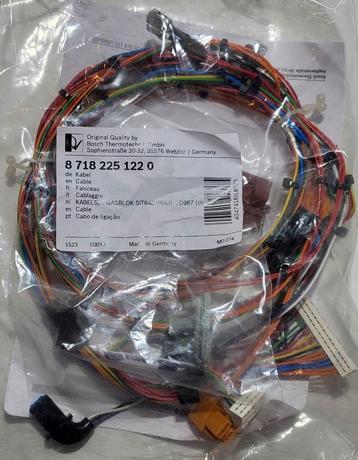 Bosch ketel kabel 87182251220 beschikbaar voor biedingen