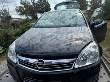 Opel Astra, originele koplampen in nette staat beschikbaar voor biedingen