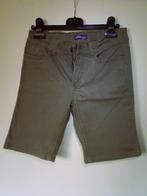 Short kakigroen - maat 146, Broek, Jongen of Meisje, Ophalen of Verzenden, Zo goed als nieuw