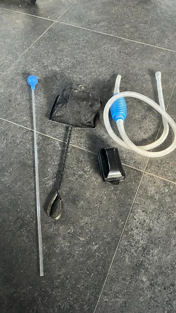 Lot accessoires aquarium épuisette, aimant, pipette & pompe, Ophalen of Verzenden, Zo goed als nieuw