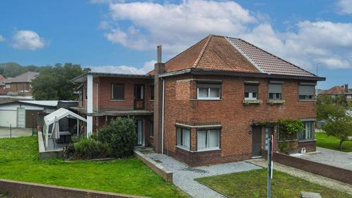 Woning met 5 slpk, 2 badk, 2 keukens te koop in Houthalen!, Immo, Maisons à vendre, Genk, 500 à 1000 m², Maison Bi-familiale ou Jumelée