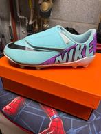 Voetbalschoenen, Sport en Fitness, Voetbal, Ophalen, Zo goed als nieuw, Schoenen
