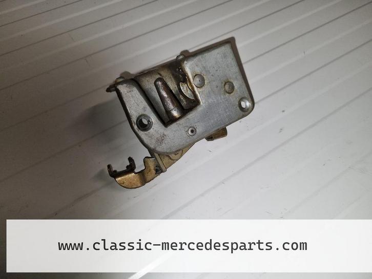 Deurslot Mercedes w107 R107 Links, Autos : Pièces & Accessoires, Carrosserie & Tôlerie, Mercedes-Benz, Utilisé, Enlèvement ou Envoi