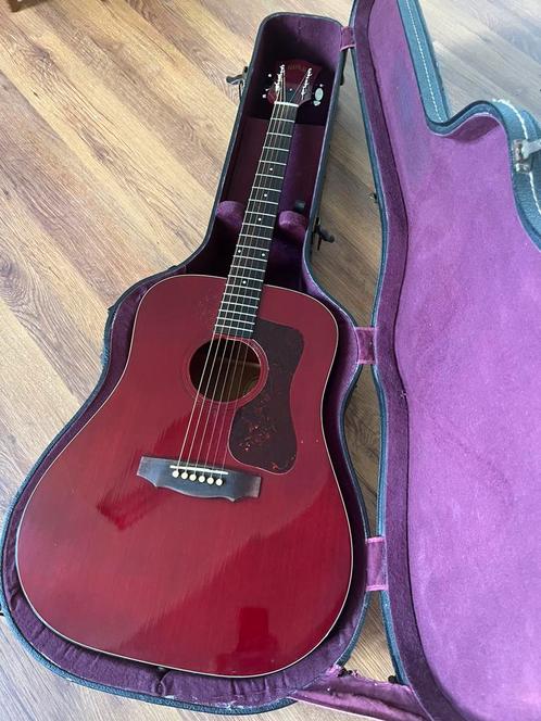 1972 Guild D-25 Cherry USA, Muziek en Instrumenten, Snaarinstrumenten | Gitaren | Akoestisch, Gebruikt, Western- of Steelstringgitaar