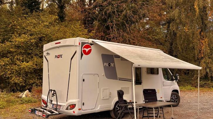 Pilote 696 P, Caravans en Kamperen, Mobilhomes, Particulier, tot en met 4, Half-integraal, Pilote, Overige merken, Diesel, Handgeschakeld