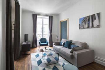 GRAND APPARTENT MEUBLE à BRUXELLES disponible aux enchères