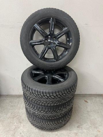 Winterset Ford Kuga Nokian WR SUV4 225/60 R18 beschikbaar voor biedingen