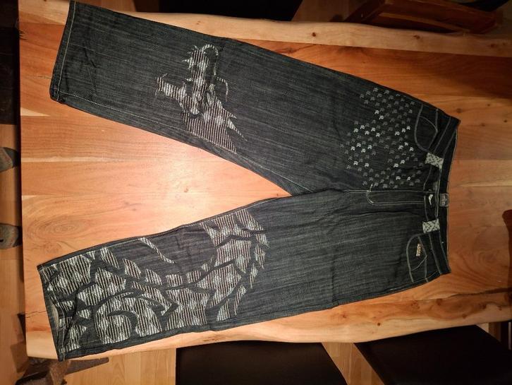 Grote hiphop jeans met chinese draak, Kleding | Heren, Spijkerbroeken en Jeans, Zo goed als nieuw, Overige jeansmaten, Blauw, Ophalen