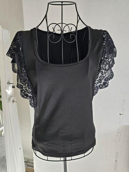 Joli t-shirt noir avec dentelle en guise de manche Shein tai, Vêtements | Femmes, Tops, Neuf, Taille 36 (S), Noir, Sans manches