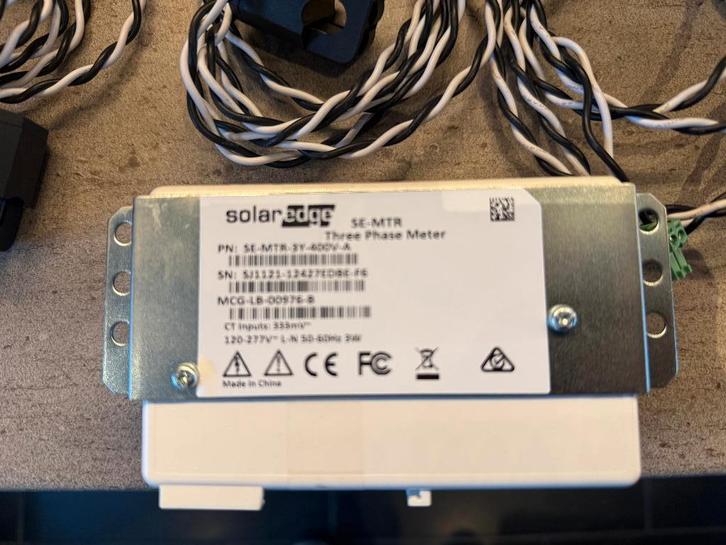 SolarEdge energiemeter met modbus-aansluiting SE-MTR-3Y-400V, Doe-het-zelf en Bouw, Zonnepanelen en Toebehoren, Zo goed als nieuw