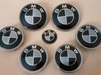 Bmw emblemen set van 7x logo's zwart wit carbon e60 e90 e39, Nieuw, Ophalen of Verzenden, Links, BMW