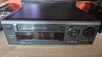 ZELDZAME gecombineerde 5.1 amp en VHS videorecorder SONY SLV beschikbaar voor biedingen