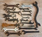 Oud gereedschap Tractoren landbouwalaam spoorwegen motoren, Antiek en Kunst, Ophalen of Verzenden