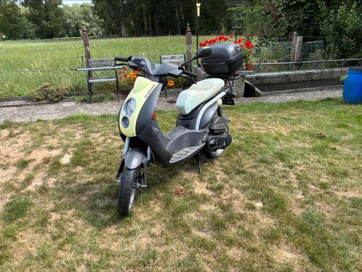 Peugeot ludix klasse b, Fietsen en Brommers, Scooters | Peugeot, Gebruikt, Ludix, Klasse B (45 km/u), Benzine, Ophalen