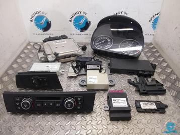 B.M.W. 3 SERIES E91 325DA [ECU] 2008 beschikbaar voor biedingen