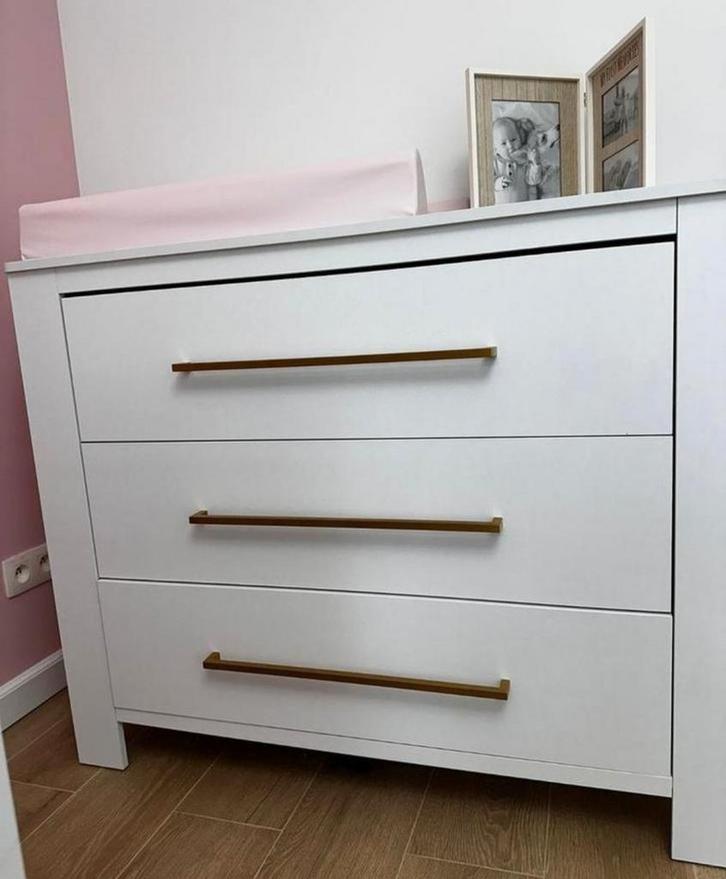 Commode en kinderbed met matras, Kinderen en Baby's, Kinderkamer | Commodes en Kasten, Commode, Ophalen