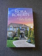 Nora Roberts - Vals licht, Ophalen of Verzenden, Nieuw, Nora Roberts