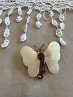 Antieke vlinderbroche in parelmoer amethist, Ophalen of Verzenden, Broche, Verguld