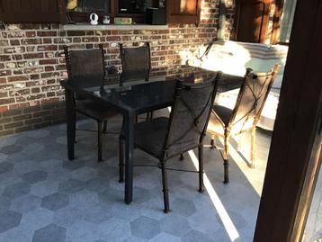 4 Italiaanse designstoelen metalen lijst en stoffen kussens. beschikbaar voor biedingen