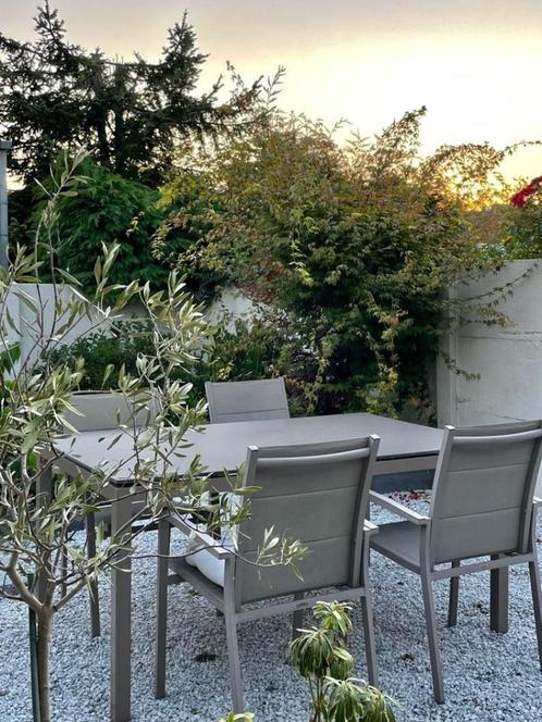 Tuinmeubelen, Tuin en Terras, Tuinsets en Loungesets, Zo goed als nieuw, Tuinset, Aluminium, 4 zitplaatsen, Eettafel, Stoel, Ophalen