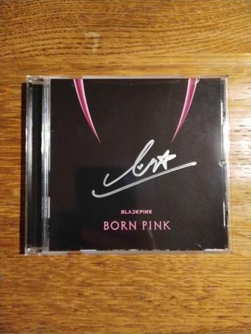 Blackpink Bornpink album gesigneerd door Lisa beschikbaar voor biedingen