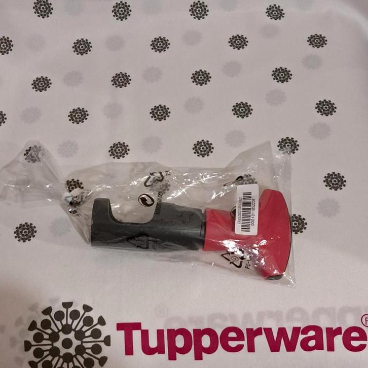 Tupperware kurkentrekker Nieuw, Huis en Inrichting, Keuken | Tupperware, Nieuw, Rood, Ophalen of Verzenden