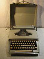 Machine à écrire Prima Retro - Remington Holiday, Antiquités & Art, Antiquités | Bureau & Affaires, Enlèvement ou Envoi