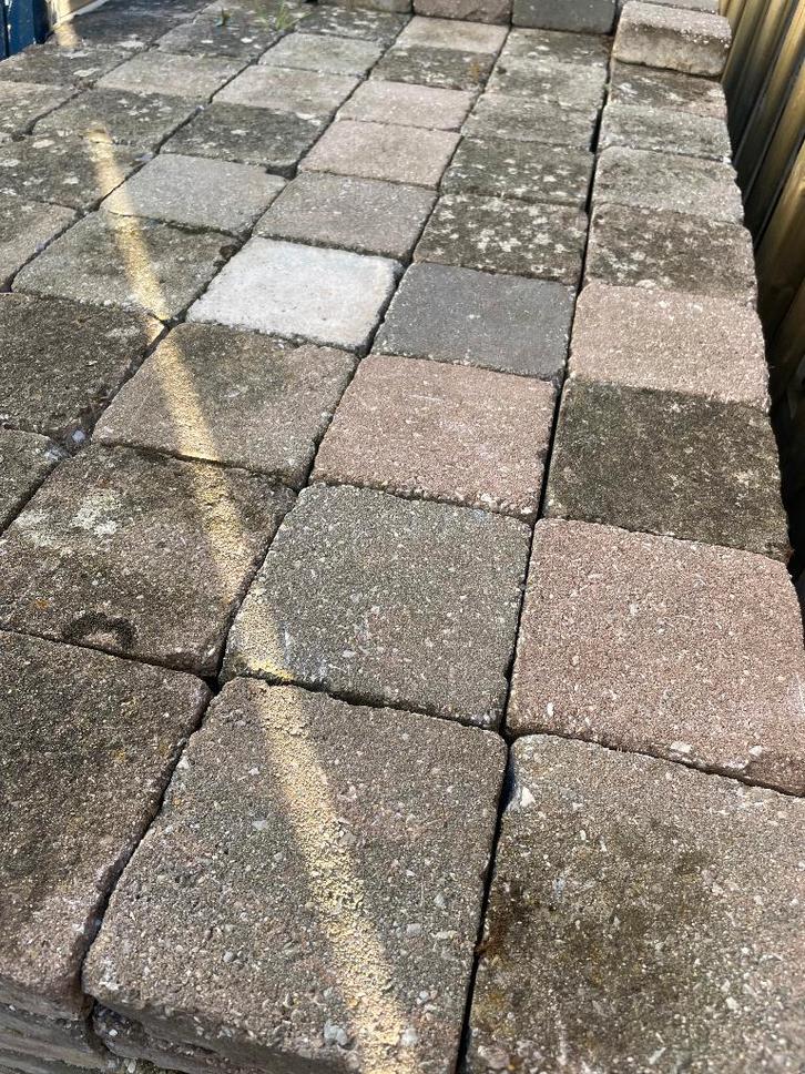 Pavés à vendre 28m2 (allée, terrasse), Jardin & Terrasse, Pavé & Dalles, Utilisé, Briques, Enlèvement ou Envoi