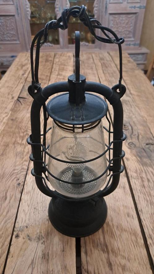 Mid century Feuerhand stormlamp spoorlamp seinlamp olielamp, Antiek en Kunst, Antiek | Verlichting, Ophalen