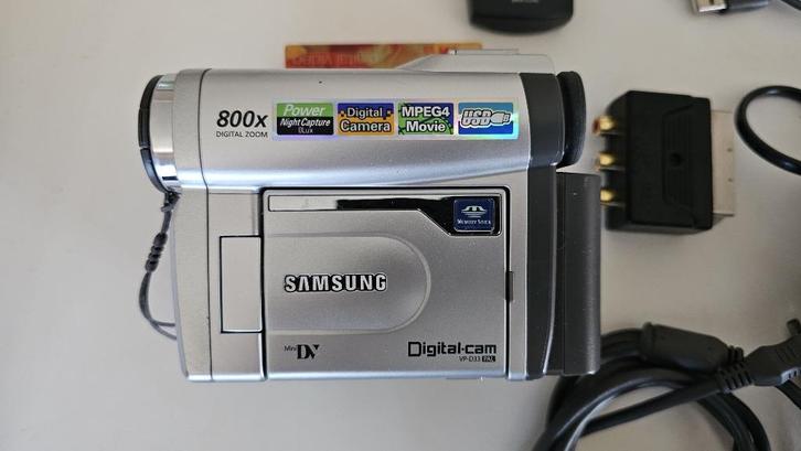 Samsung - MiniDV-camera/camcorder (DV), Audio, Tv en Foto, Videocamera's Digitaal, Gebruikt, Camera, Mini DV, Samsung, 20x of meer